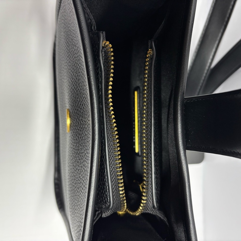 ✨Antik Kraft Black Crossbody Bag Gold Buckle Accent - Picture 9 of 14